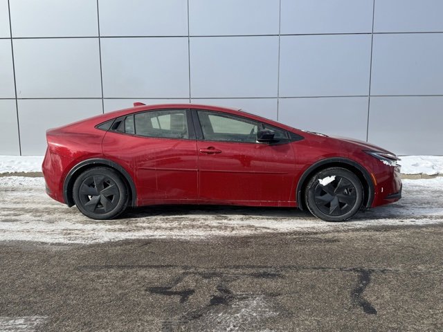 Used 2023 Toyota Prius LE image 32