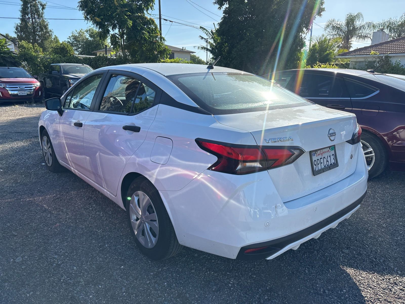 Used 2023 Nissan Versa S FWD image 3