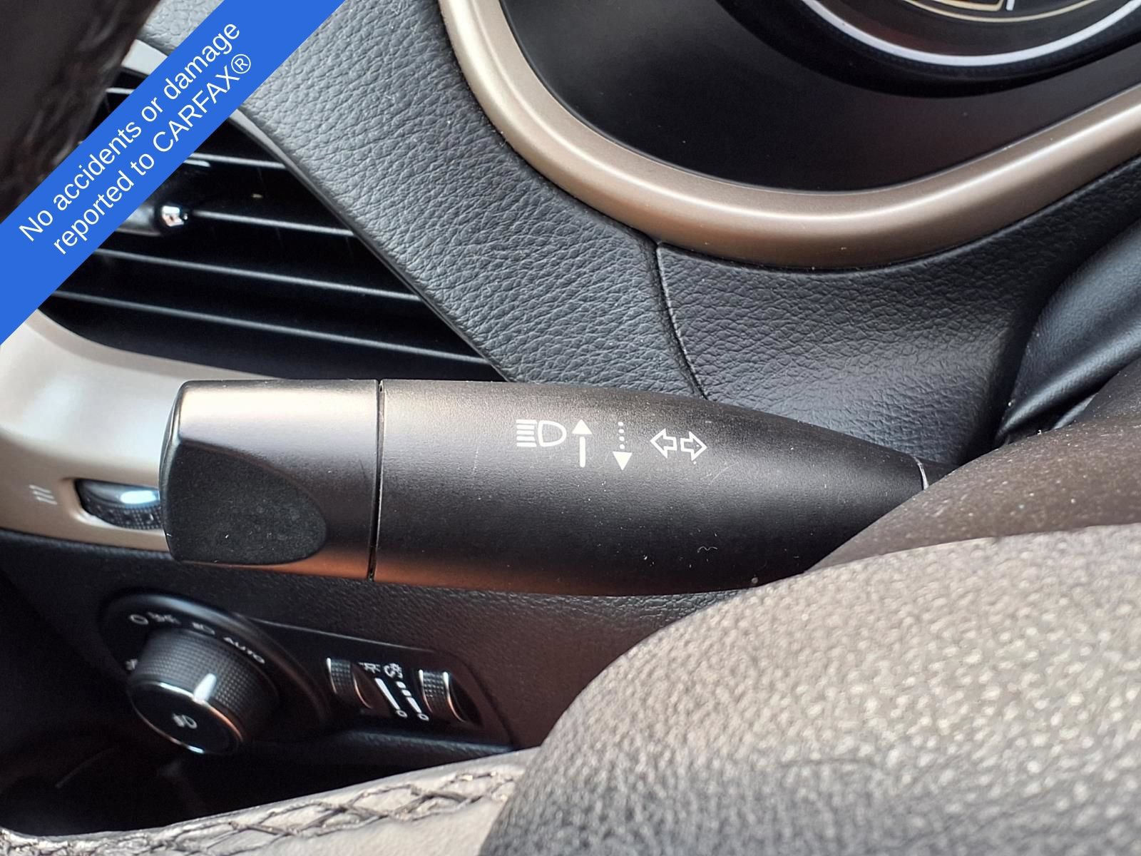 Used 2016 Jeep Cherokee Latitude w/ Cold Weather Group FWD image 22