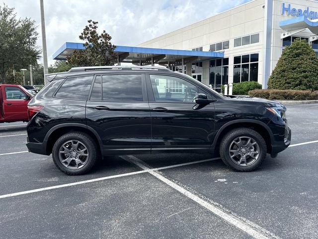 Certified 2024 Honda Passport TrailSport image 3