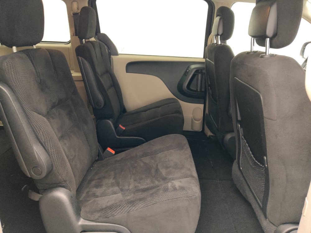 Used 2014 Dodge Grand Caravan SXT FWD image 19