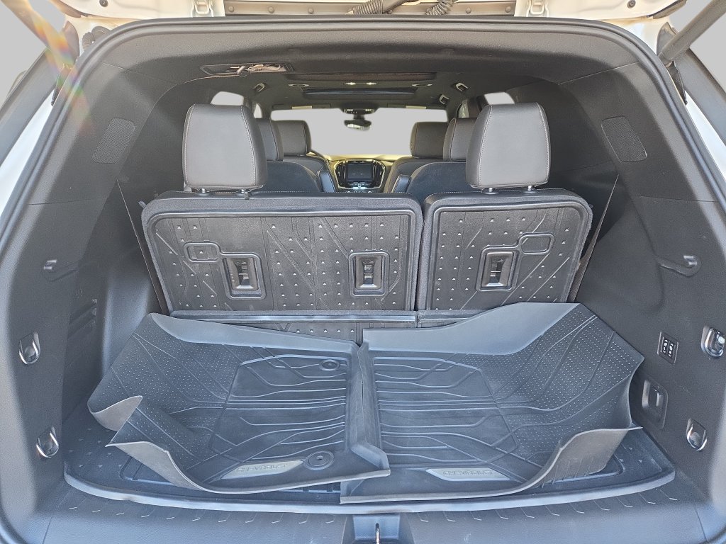 Used 2023 Chevrolet Traverse High Country AWD/4WD image 15