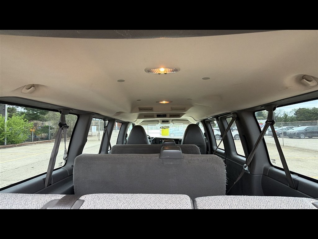 Used 2015 Chevrolet Express 2500 LT w/ LT Preferred Equipment Group RWD image 20