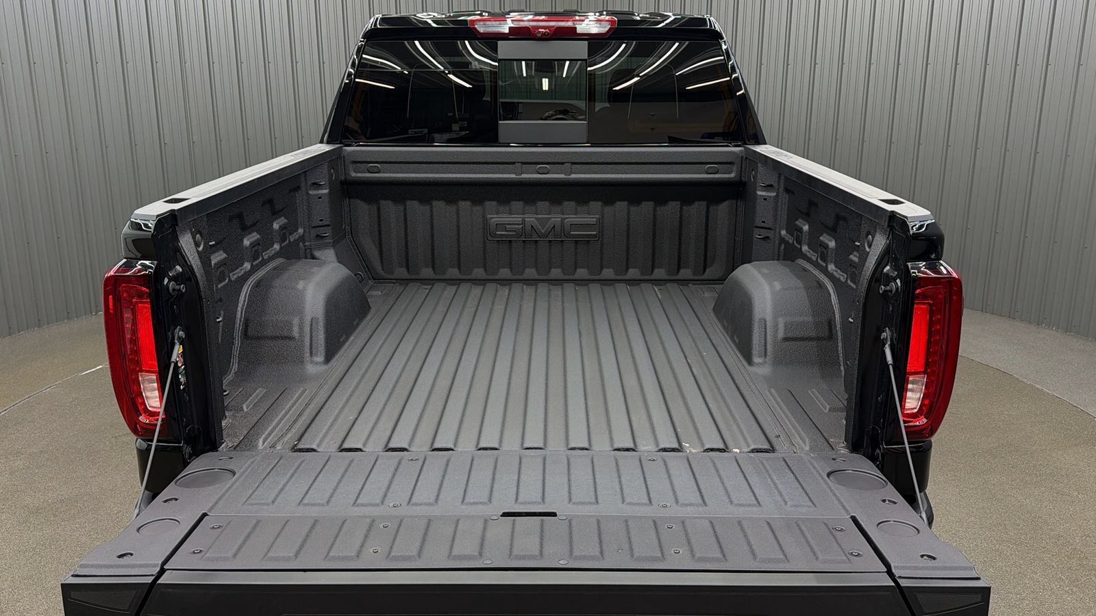 Used 2026 GMC Sierra 1500 AT4X AWD/4WD image 17