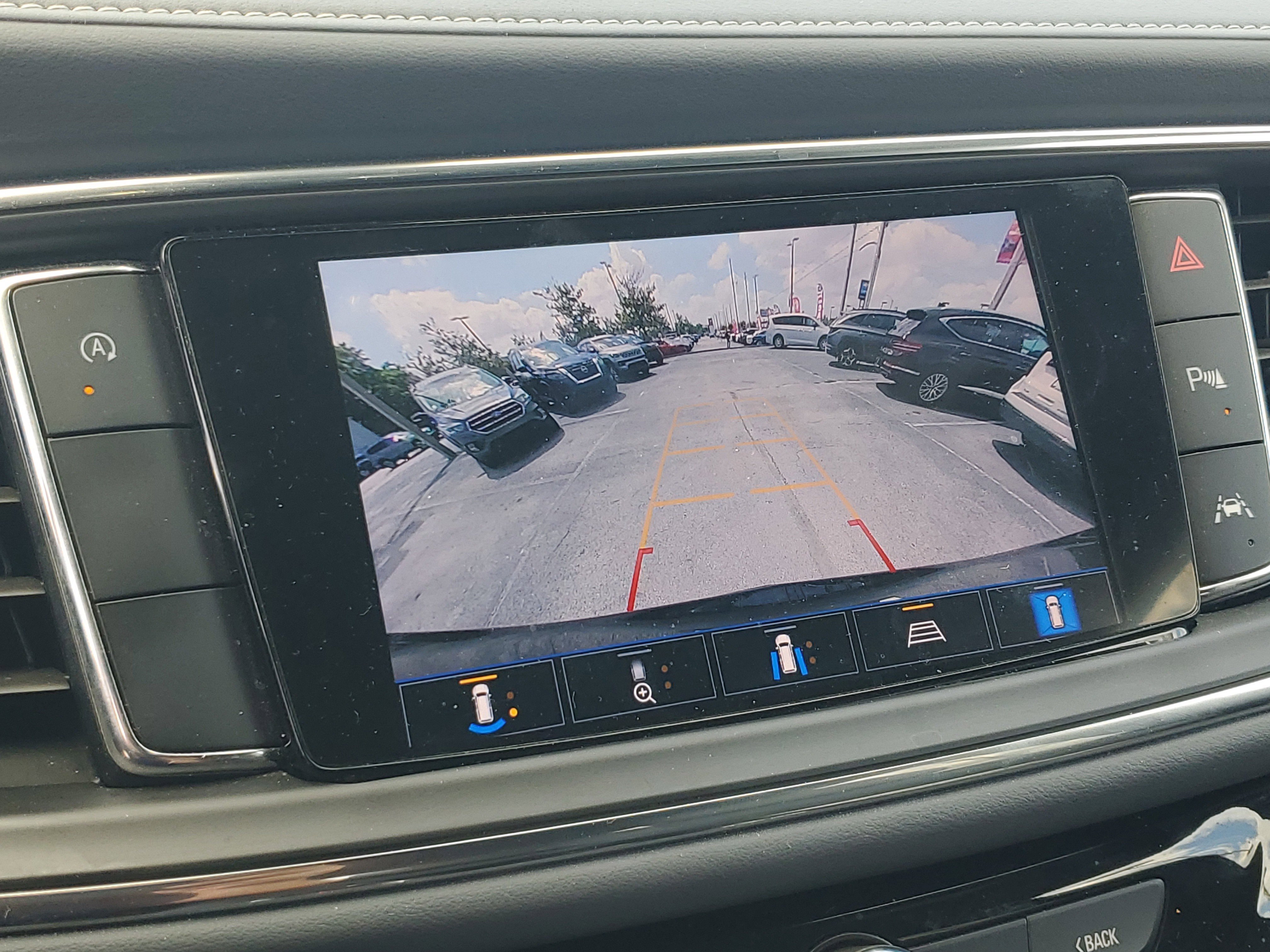 Used 2022 Buick Enclave Premium w/ Experience Buick Package FWD image 26