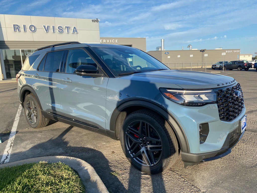 New 2025 Ford Explorer ST image 11