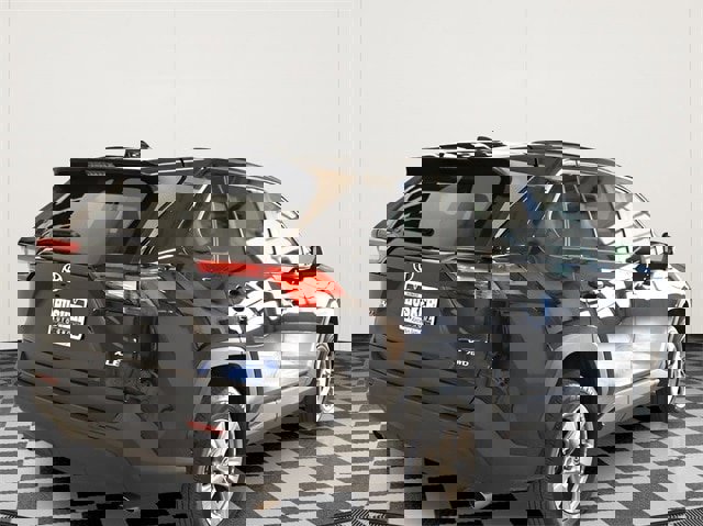 Used 2025 Toyota RAV4 XLE w/ Convenience Package image 4