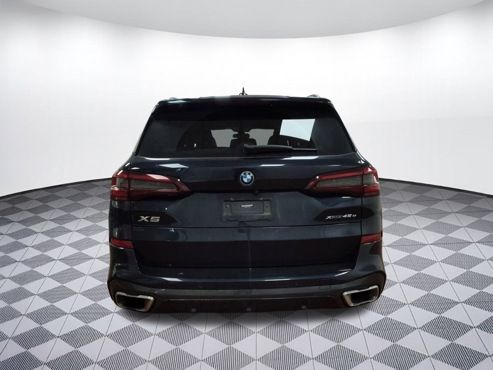 Certified 2023 BMW X5 xDrive45e w/ Executive Package image 9