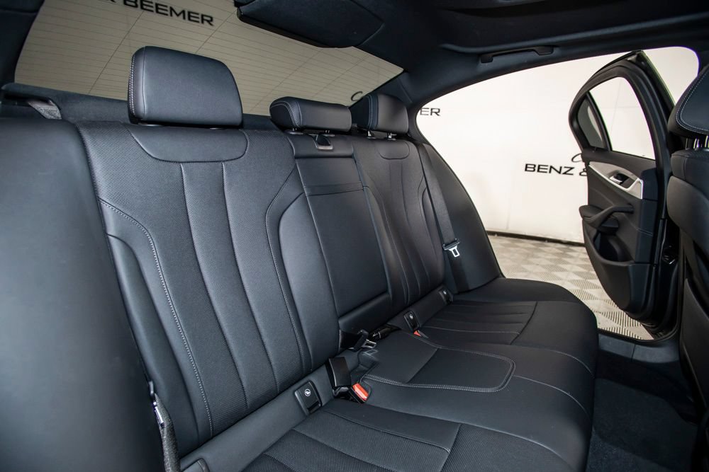 Used 2023 BMW 530e w/ Convenience Package RWD image 15