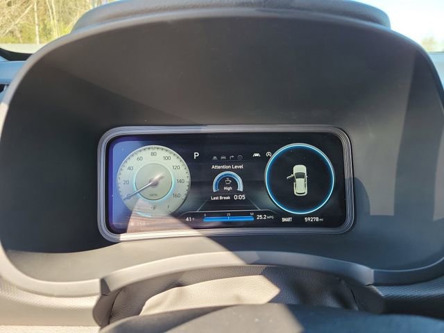 Used 2022 Hyundai Kona Limited image 25