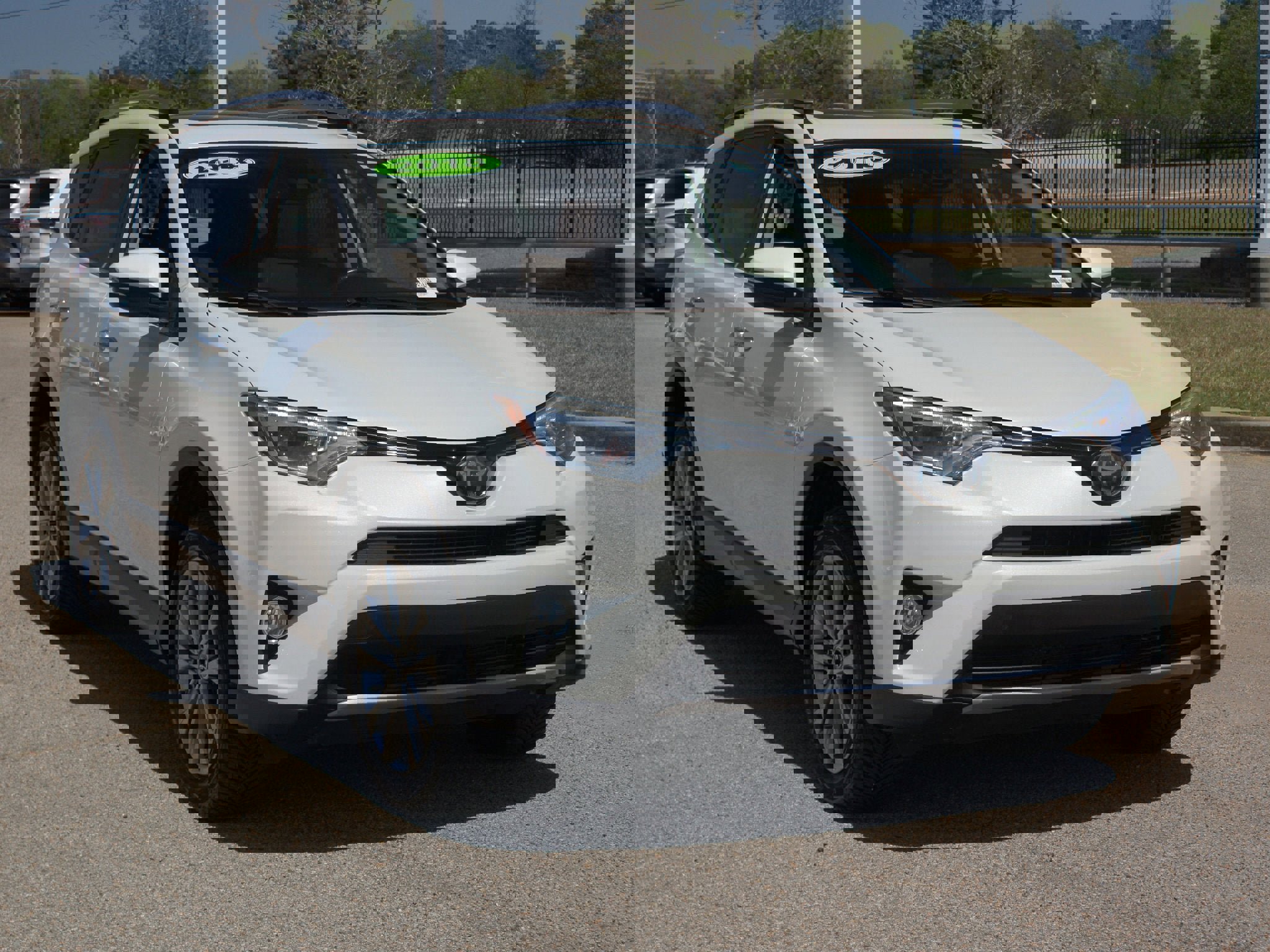 Used 2018 Toyota RAV4 Limited image 25