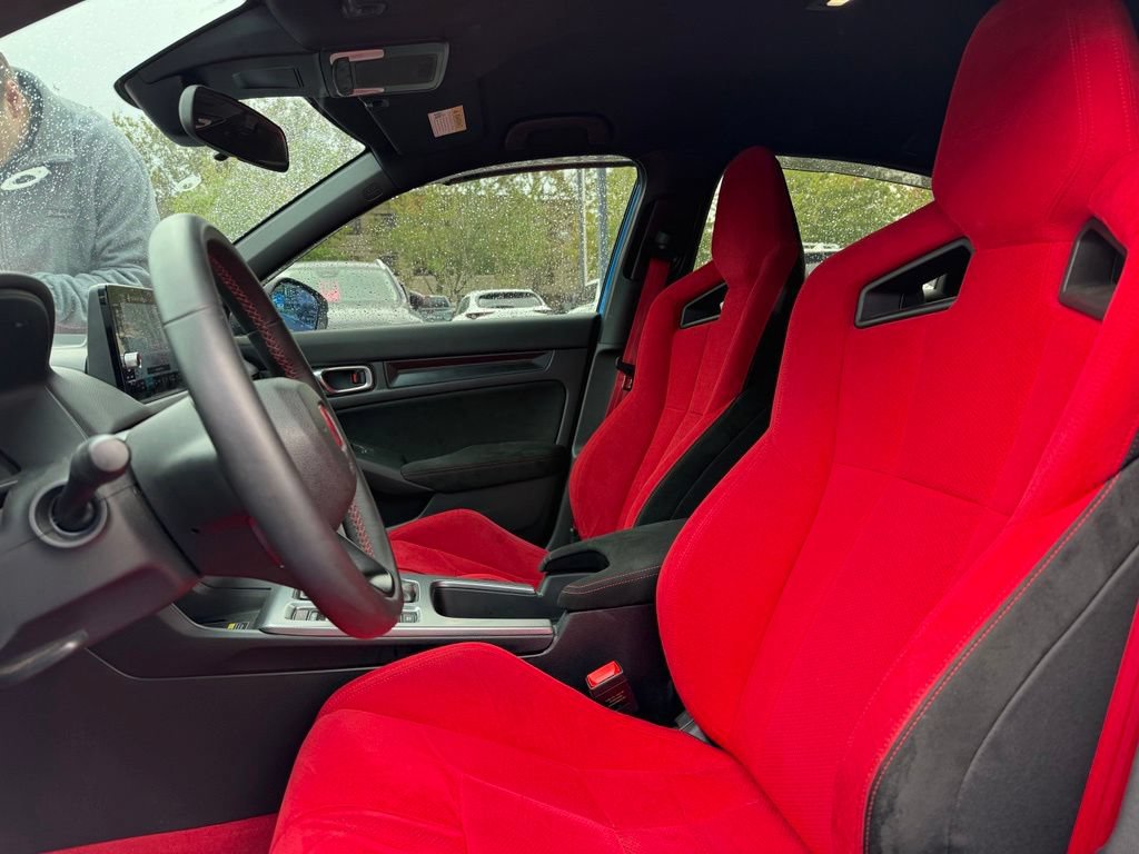 Used 2025 Honda Civic Type R image 9