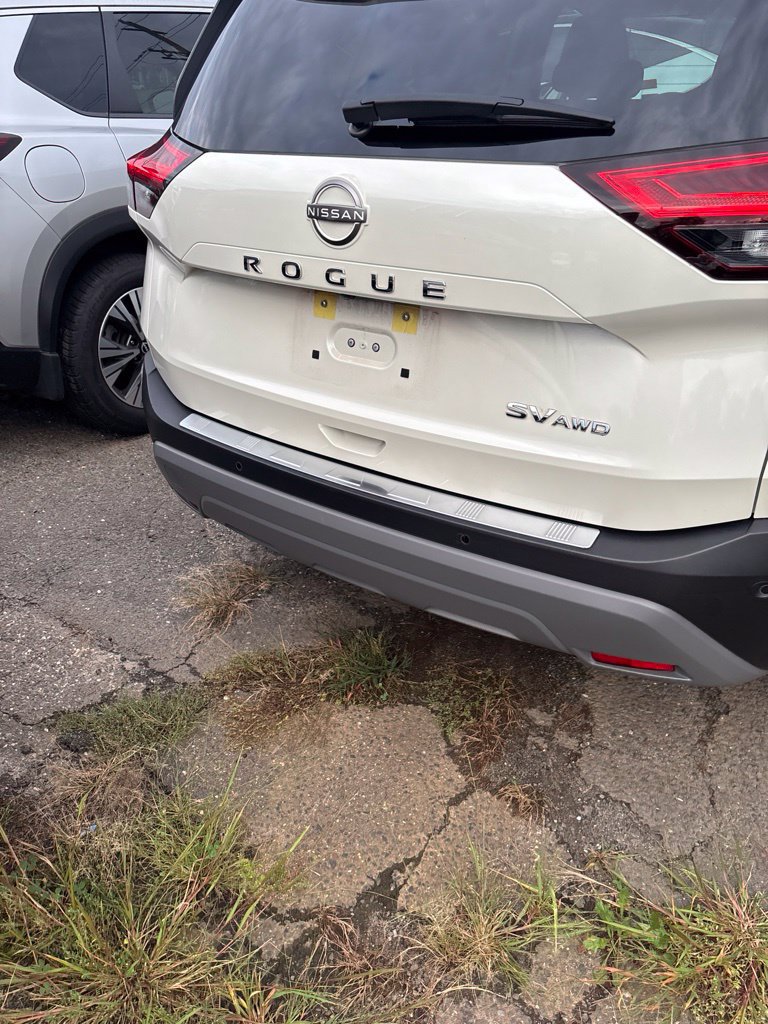 Certified 2023 Nissan Rogue SV w/ SV Premium B Package AWD/4WD image 10
