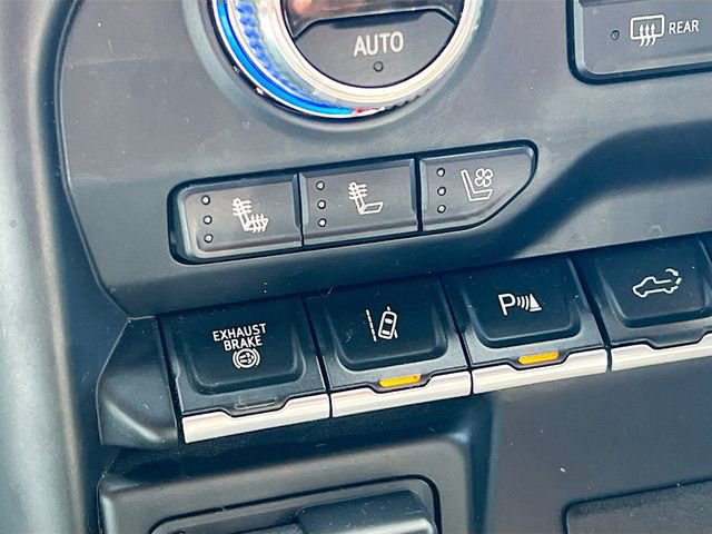 Used 2022 GMC Sierra 2500 Denali w/ Denali Black Diamond Edition image 22