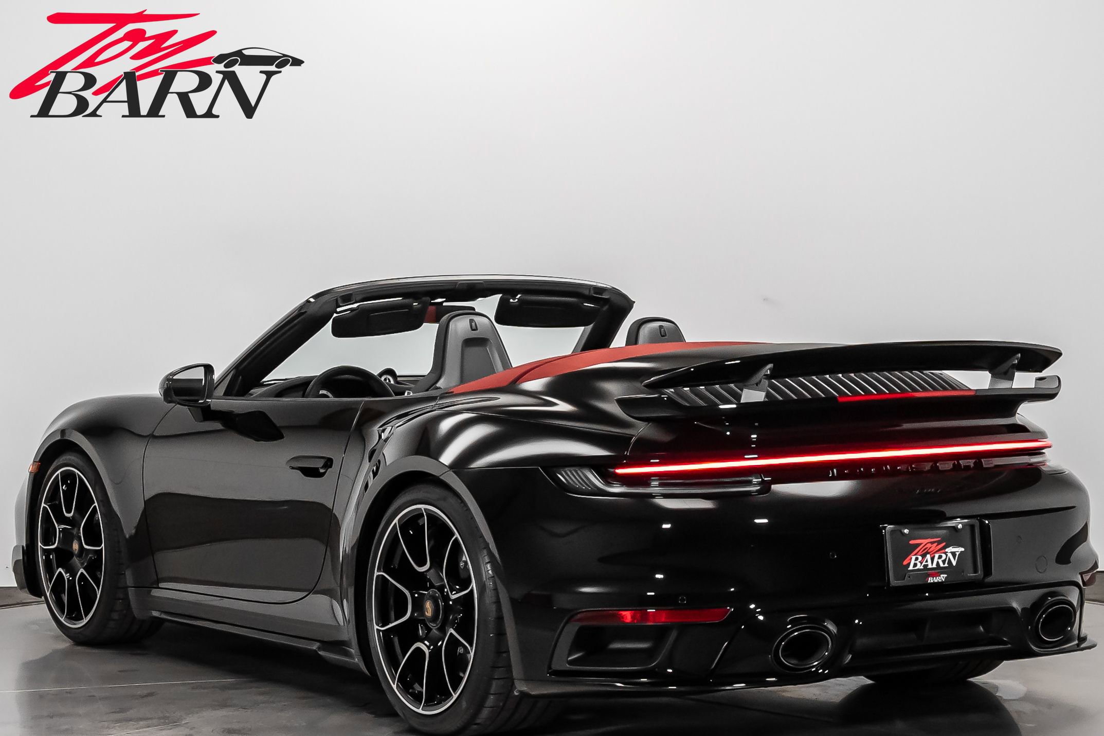 Used 2021 Porsche 911 Turbo S image 3