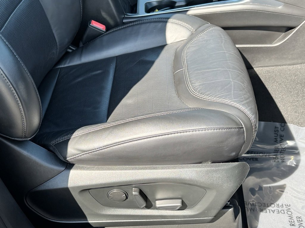 Used 2022 Ford Explorer Platinum w/ Equipment Group 601A image 30