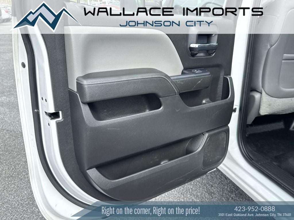 Used 2015 Chevrolet Silverado 3500 W/T AWD/4WD image 22