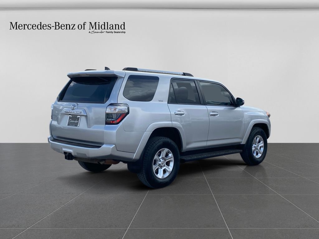 Used 2022 Toyota 4Runner SR5 Premium image 7
