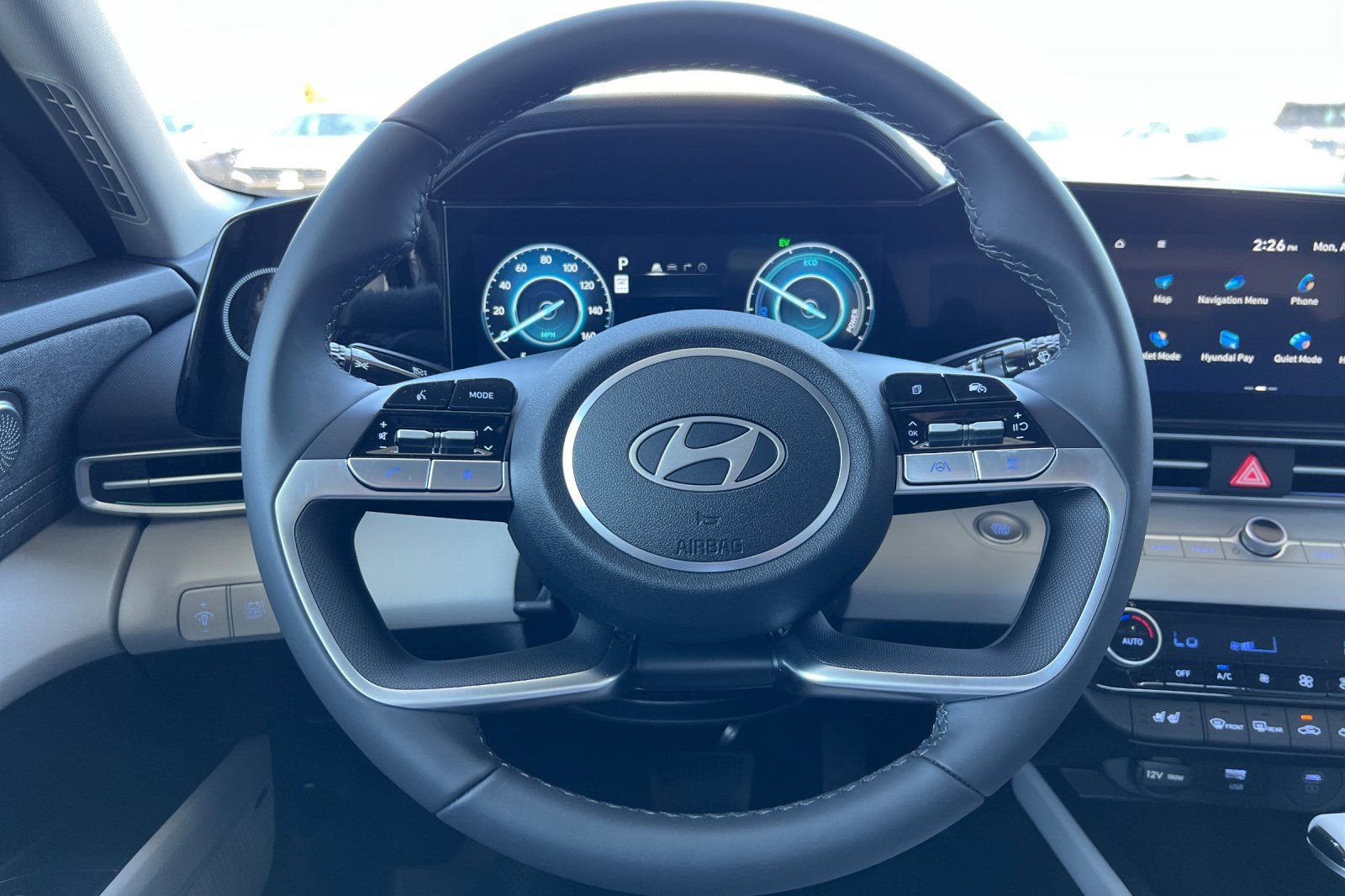 New 2025 Hyundai Elantra Limited image 21