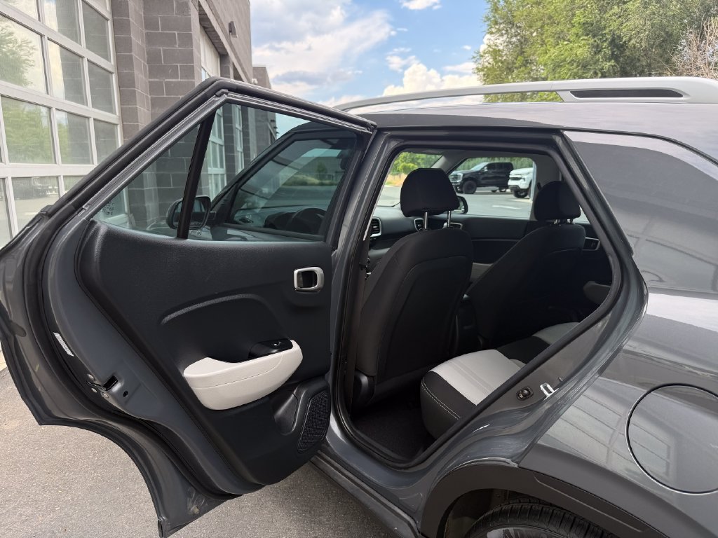 Used 2023 Hyundai Venue SEL w/ Cargo Package FWD image 30