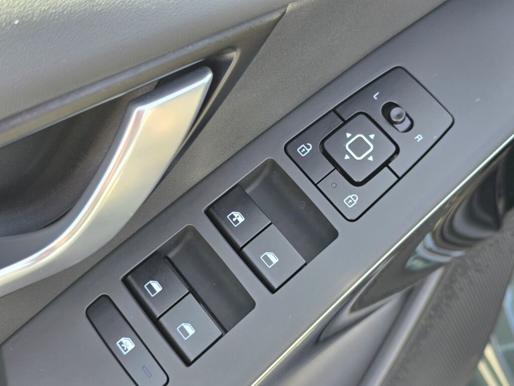Used 2023 Kia Niro Wind w/ Wind Preserve Package FWD image 24