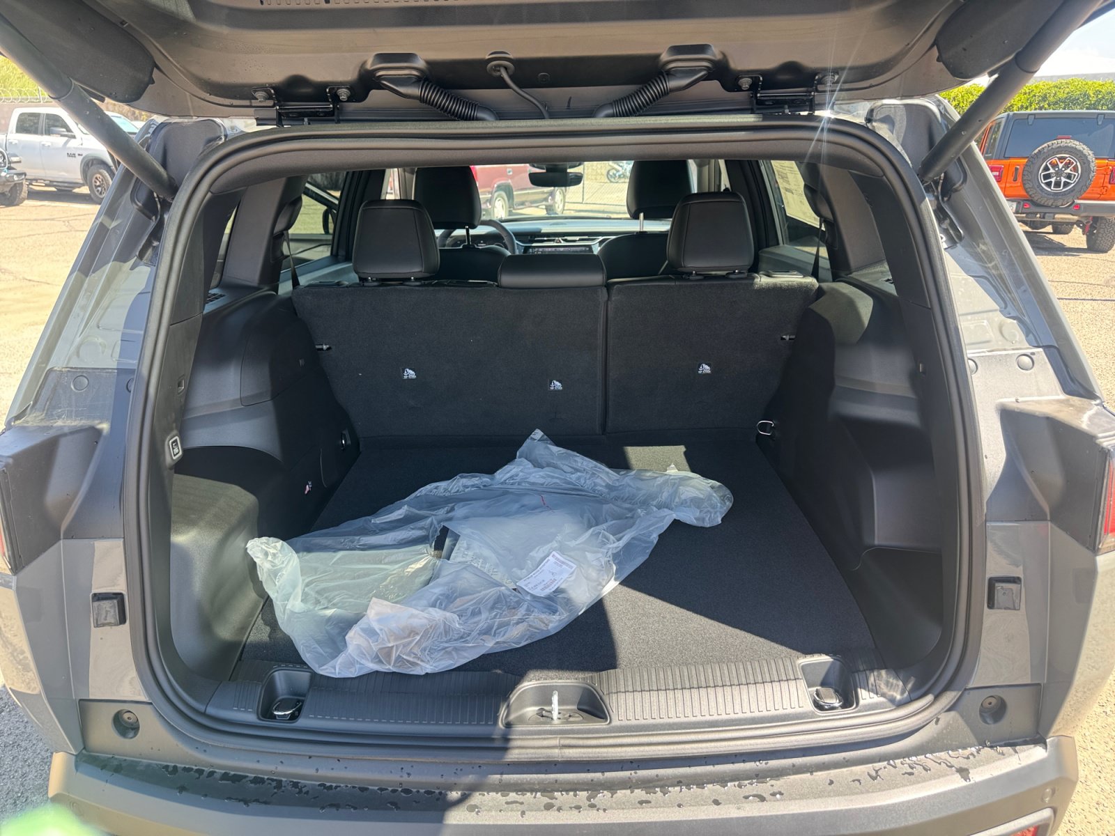 New 2026 Jeep Cherokee Limited AWD/4WD image 34