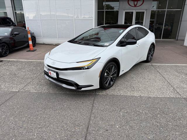 Certified 2023 Toyota Prius XLE AWD/4WD image 4