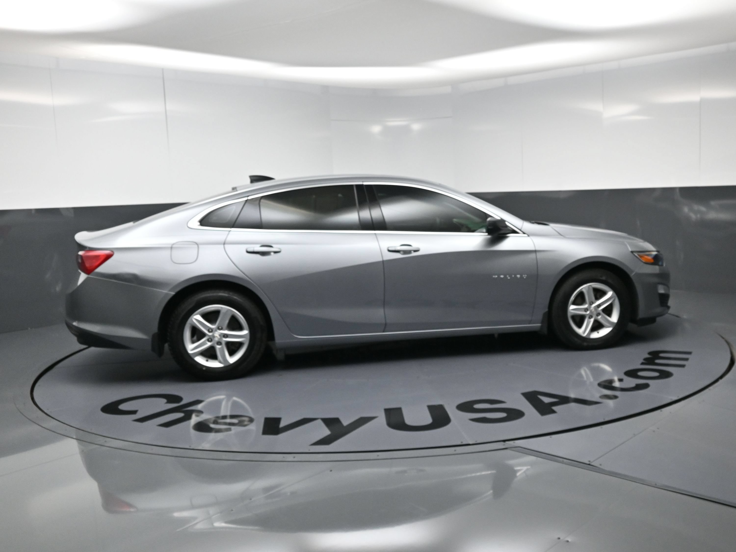 Used 2023 Chevrolet Malibu LS FWD image 10