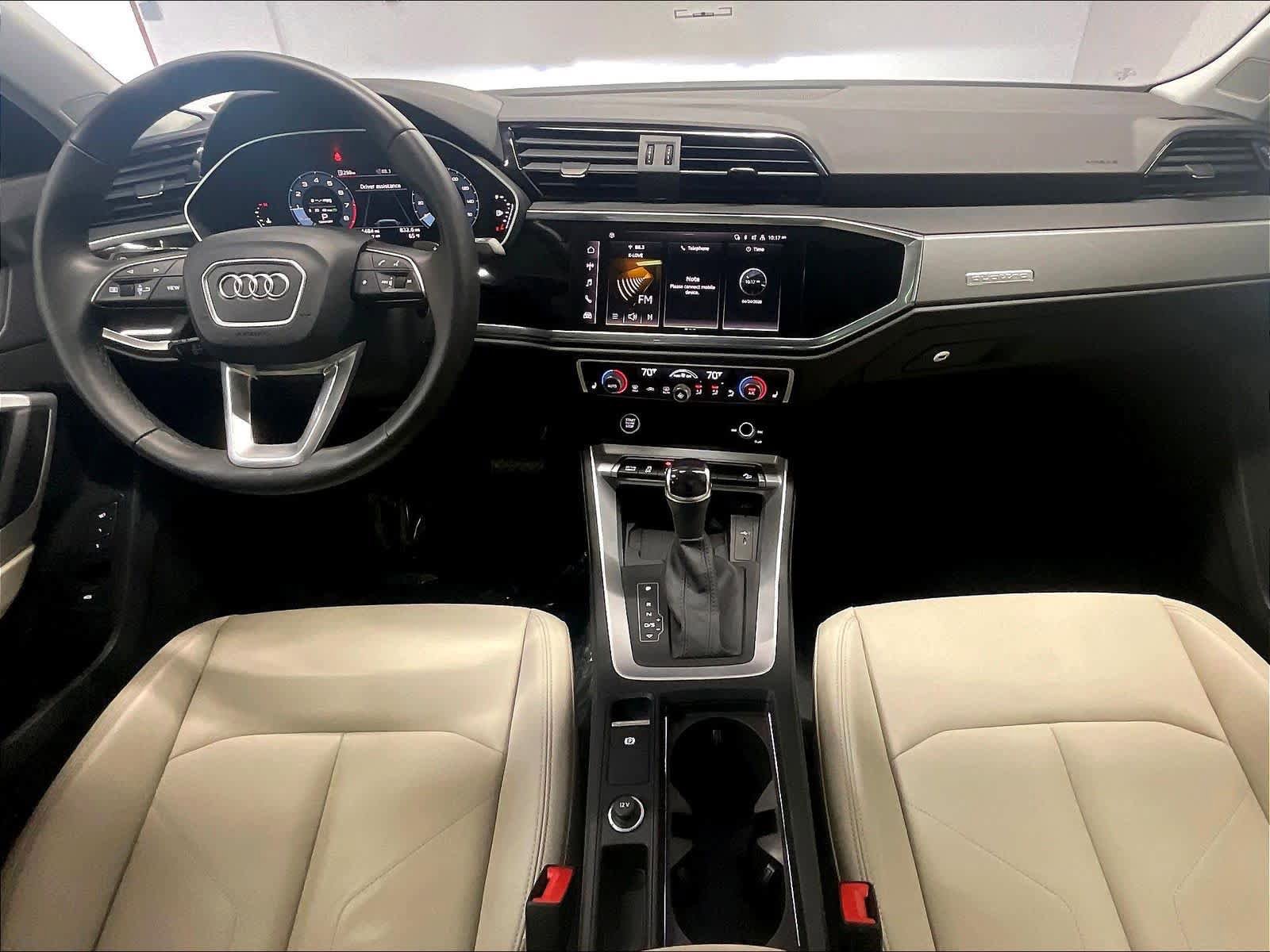 Certified 2025 Audi Q3 2.0T Premium w/ Convenience Package AWD/4WD image 15