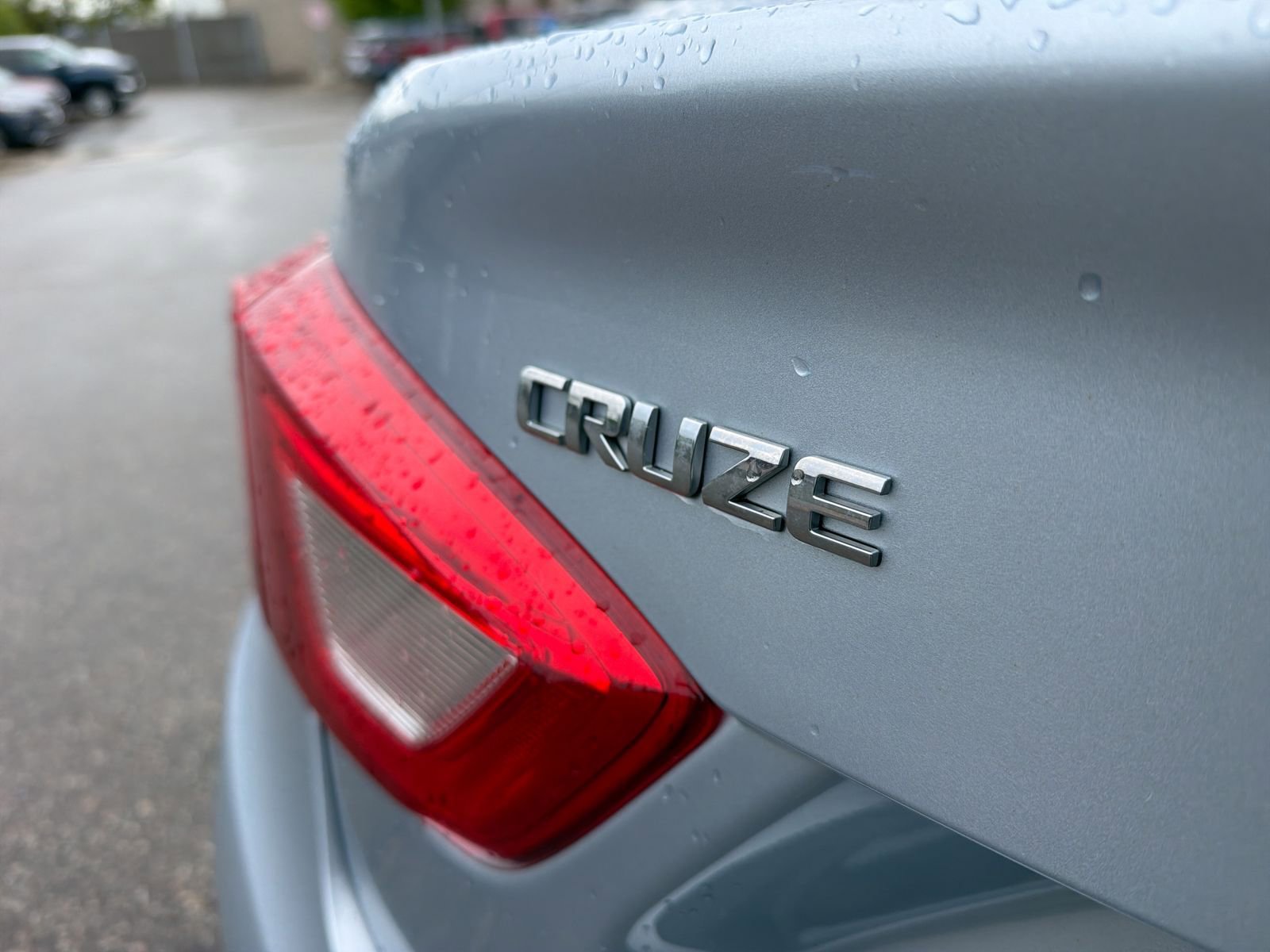 Used 2017 Chevrolet Cruze LS FWD image 16