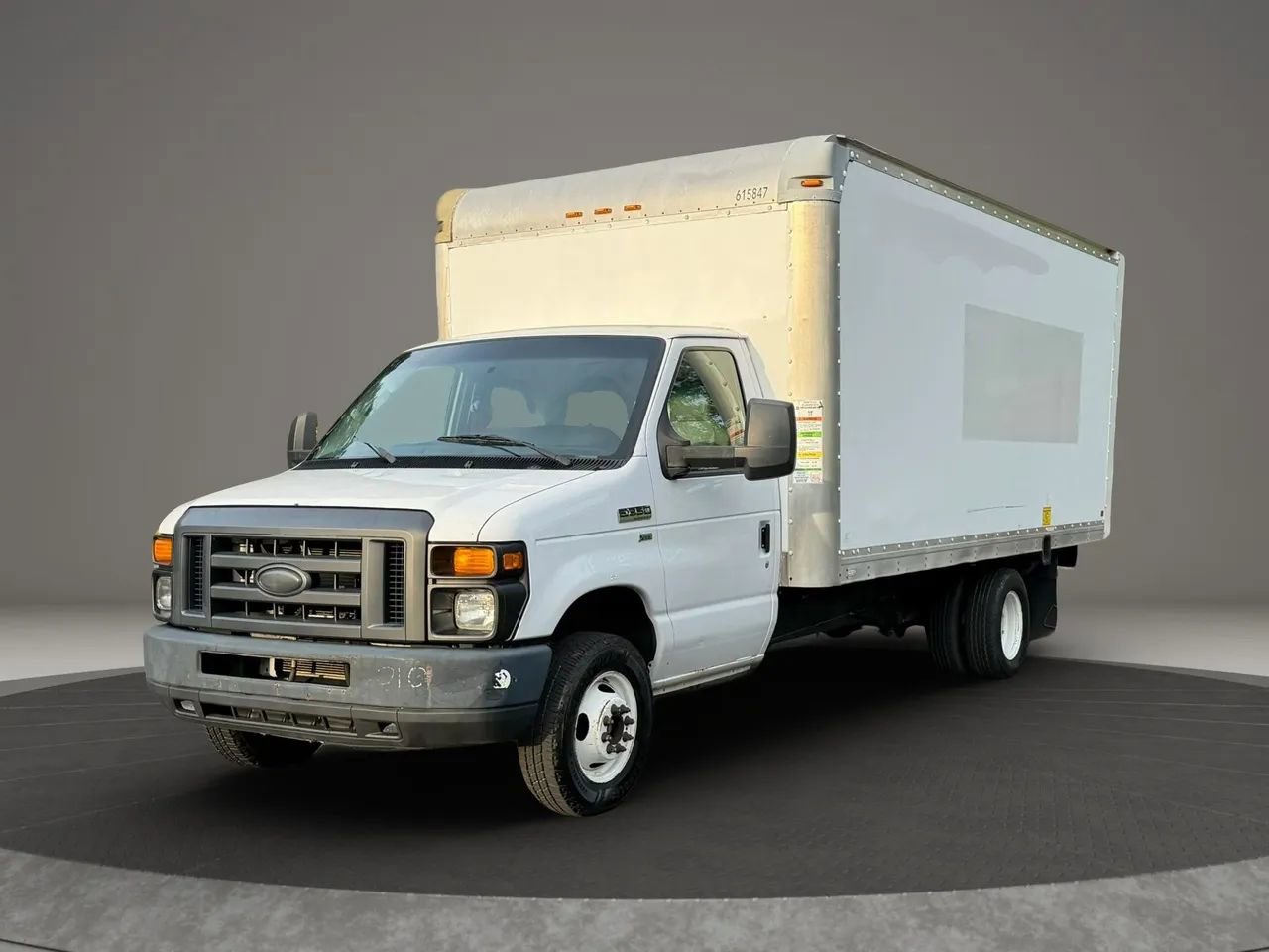 Used 2016 Ford E-350 and Econoline 350 Super Duty RWD image 1