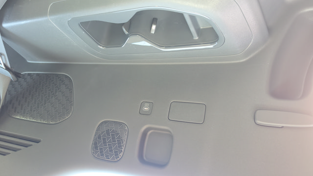 Used 2024 Kia EV9 Land AWD/4WD image 75