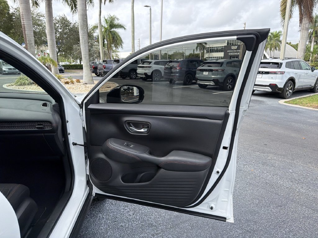 Certified 2024 Honda HR-V Sport image 39