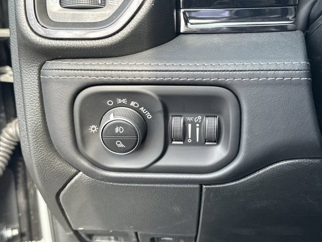 New 2026 RAM 3500 Limited AWD/4WD image 24
