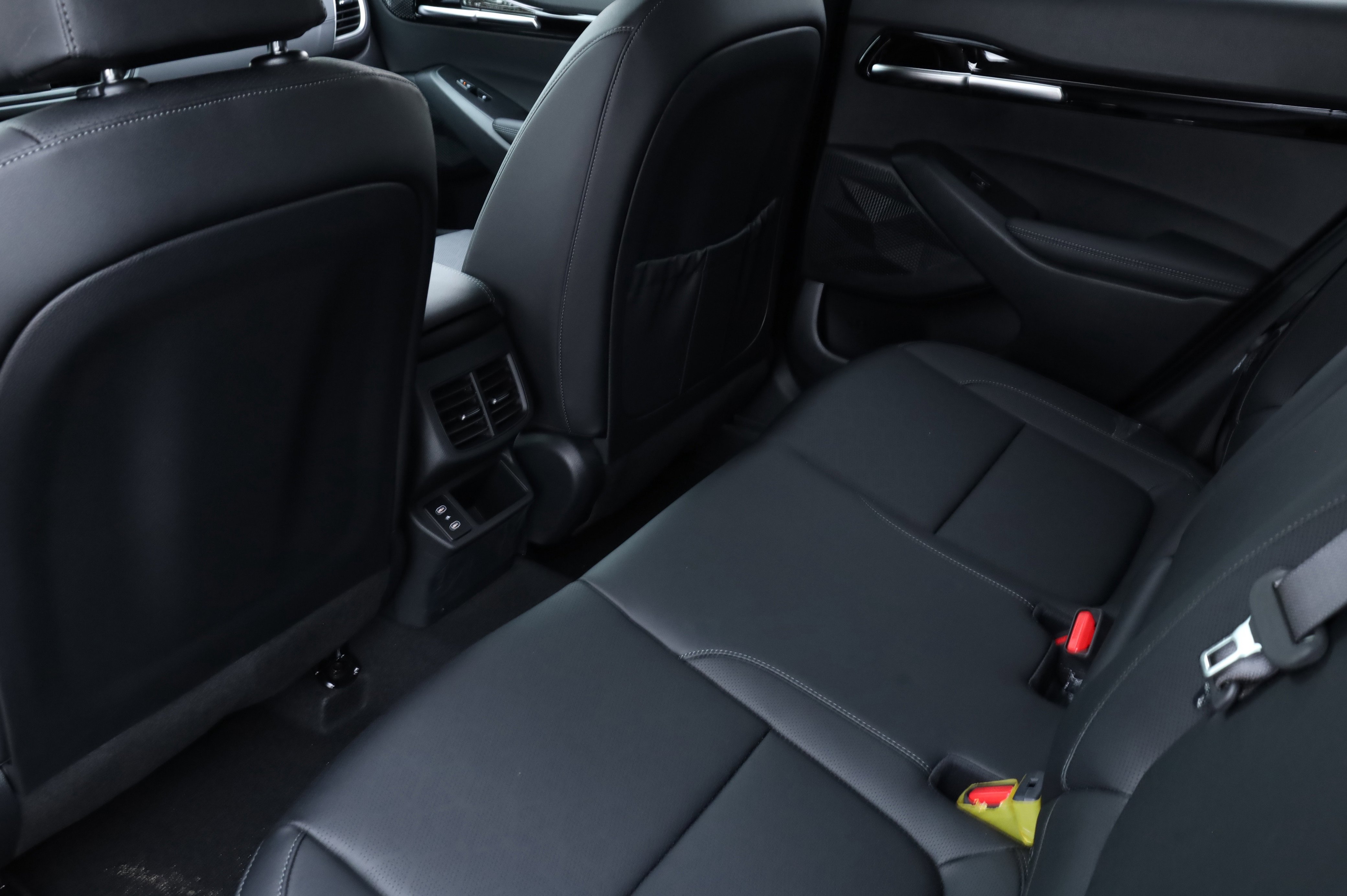 New 2026 Kia Seltos SX image 14