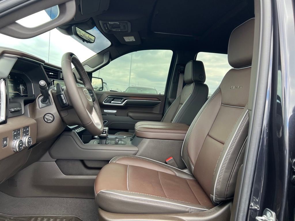 Used 2025 GMC Sierra 1500 Denali image 9