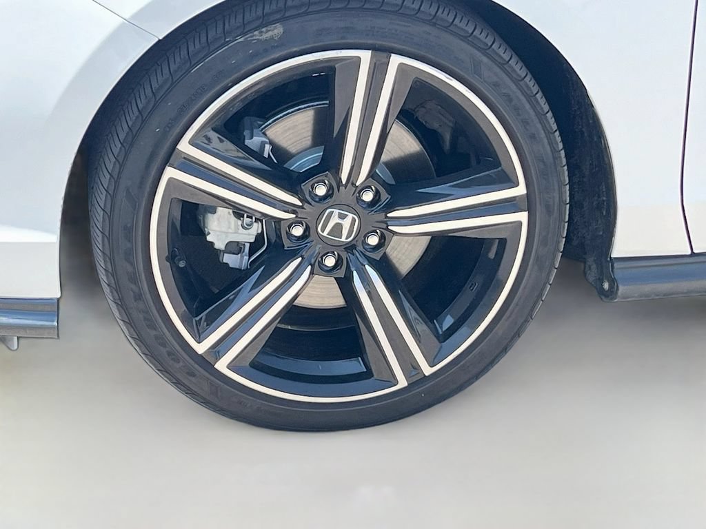 Used 2025 Honda Accord Sport image 32