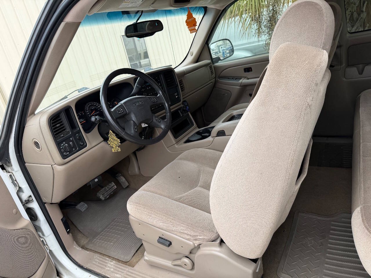 Used 2007 GMC Sierra 2500 SLE w/ Heavy-Duty Power Package RWD image 10