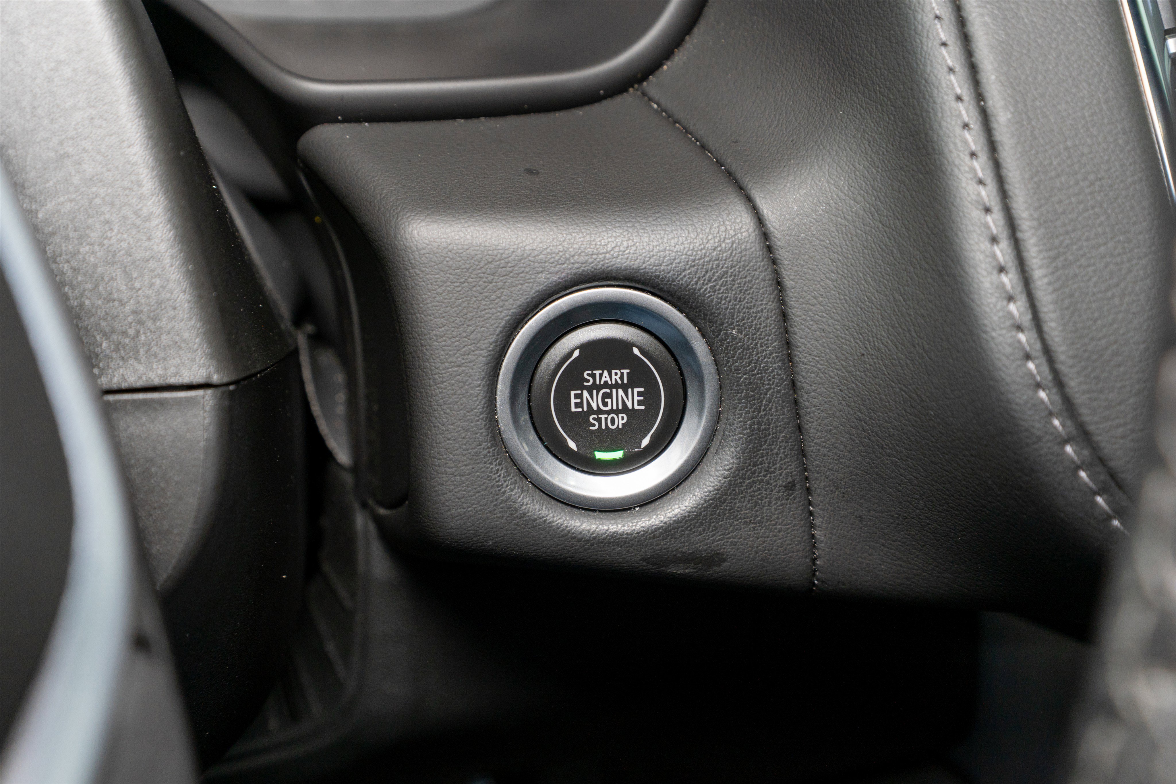 Used 2023 GMC Yukon SLE w/ Gmc Pro Safety Plus Package image 25