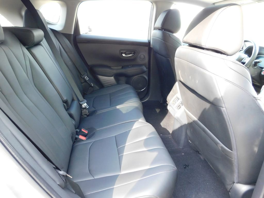 Certified 2025 Acura ADX FWD image 5