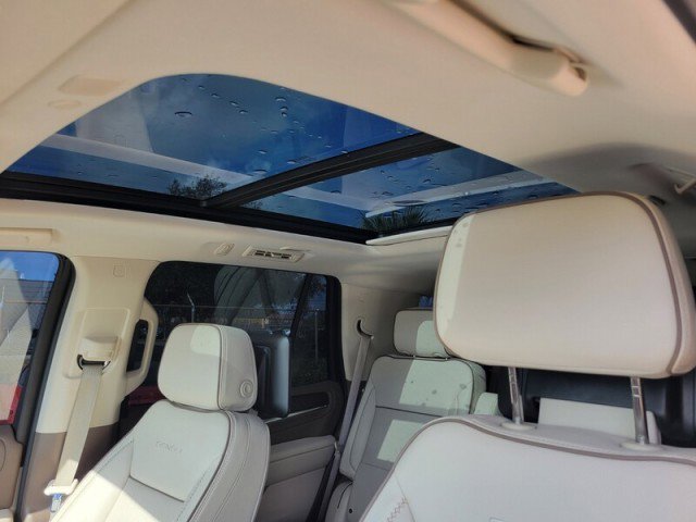 Used 2024 GMC Yukon Denali image 26