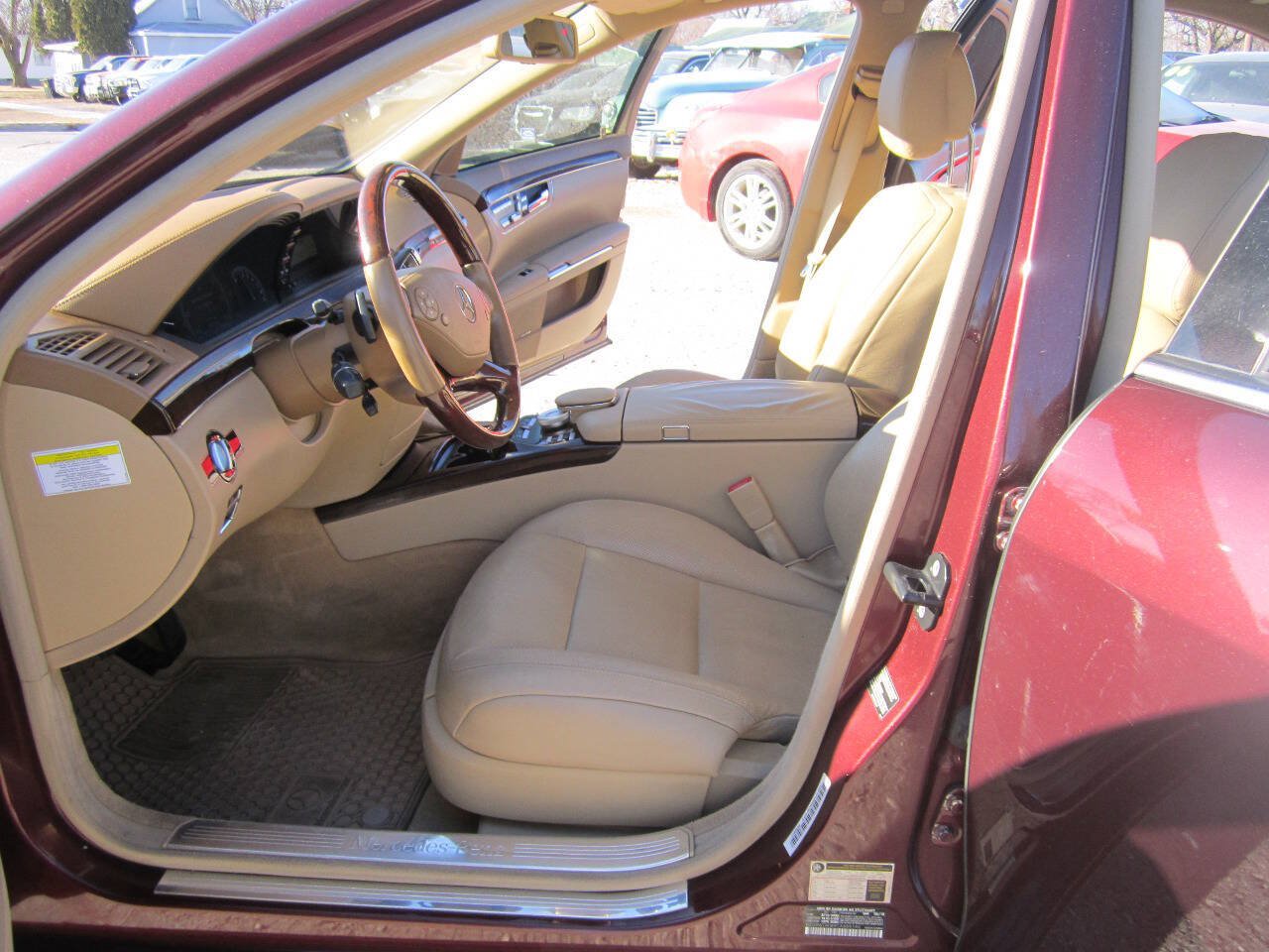 Used 2012 Mercedes-Benz S 550 4MATIC image 9