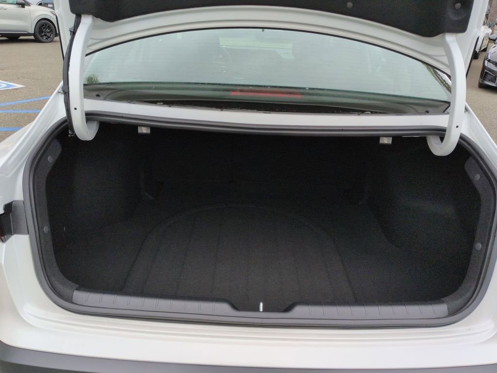 New 2026 Kia K4 FWD image 27