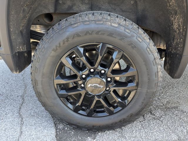 Used 2025 Chevrolet Silverado 2500 LT w/ Trail Boss Package AWD/4WD image 12