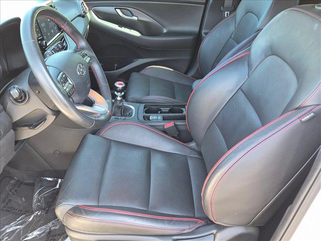 Used 2018 Hyundai Elantra GT Sport FWD image 15