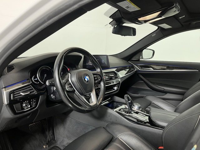 Used 2019 BMW 530i xDrive w/ Premium Package image 9