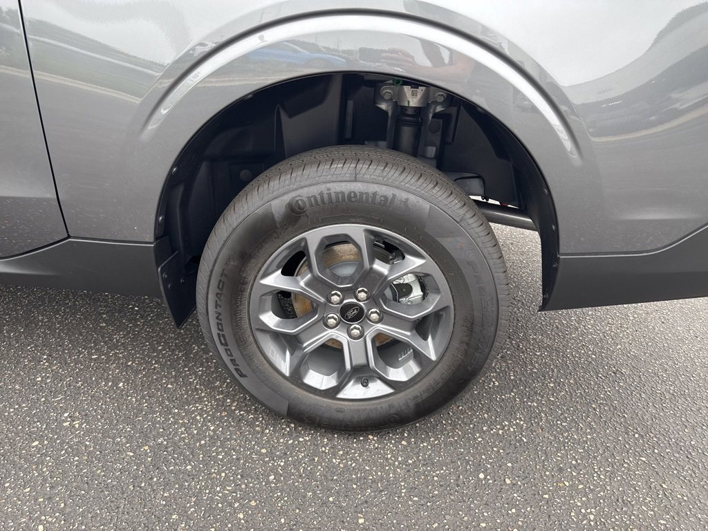 New 2025 Ford Maverick XLT w/ XLT Luxury Package image 16