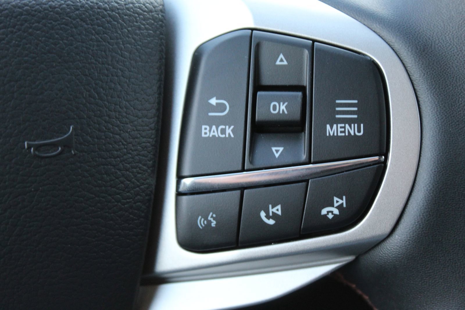 New 2026 Ford Explorer Active image 25