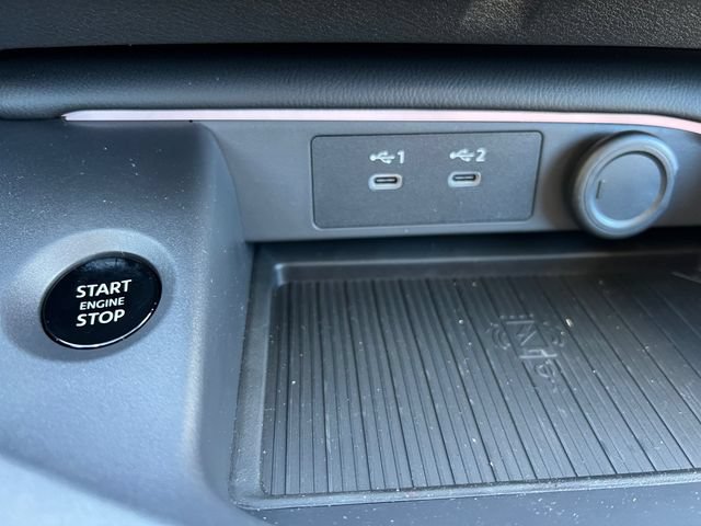 New 2026 Nissan Sentra SR w/ SR Premium Package FWD image 21