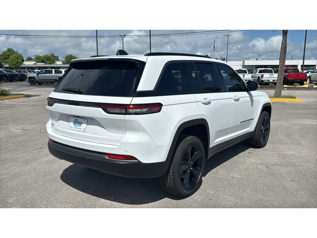New 2026 Jeep Grand Cherokee Limited w/ Limited Altitude Package RWD image 6